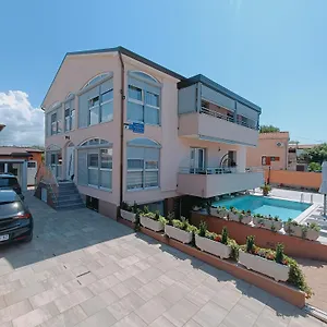 rezervirajte ovdje