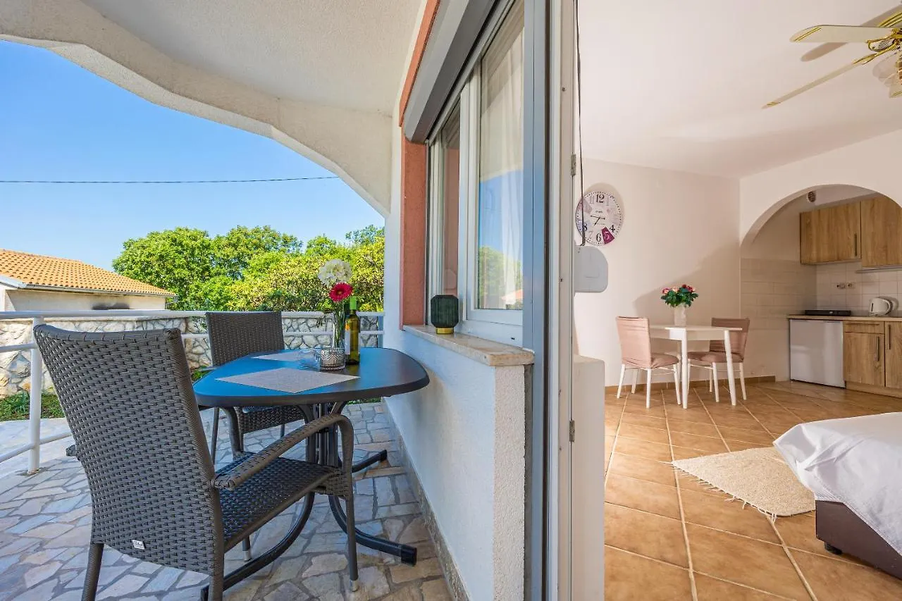 Bella Adria Apartmani Dramalj